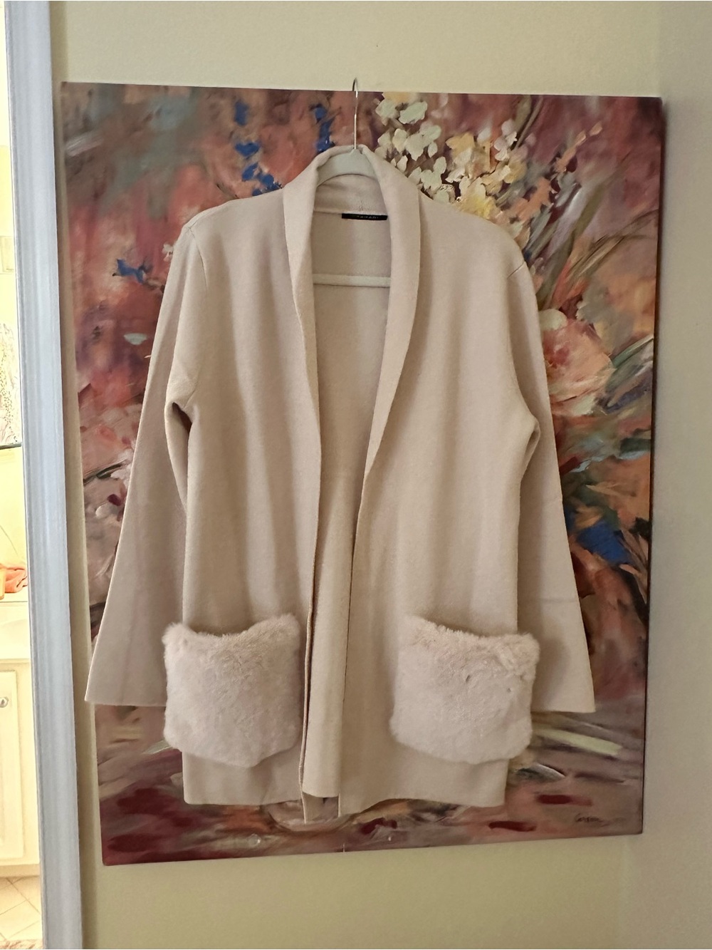 Nordstrom Cream Open-Front Cardigan with Faux-Fur Pockets